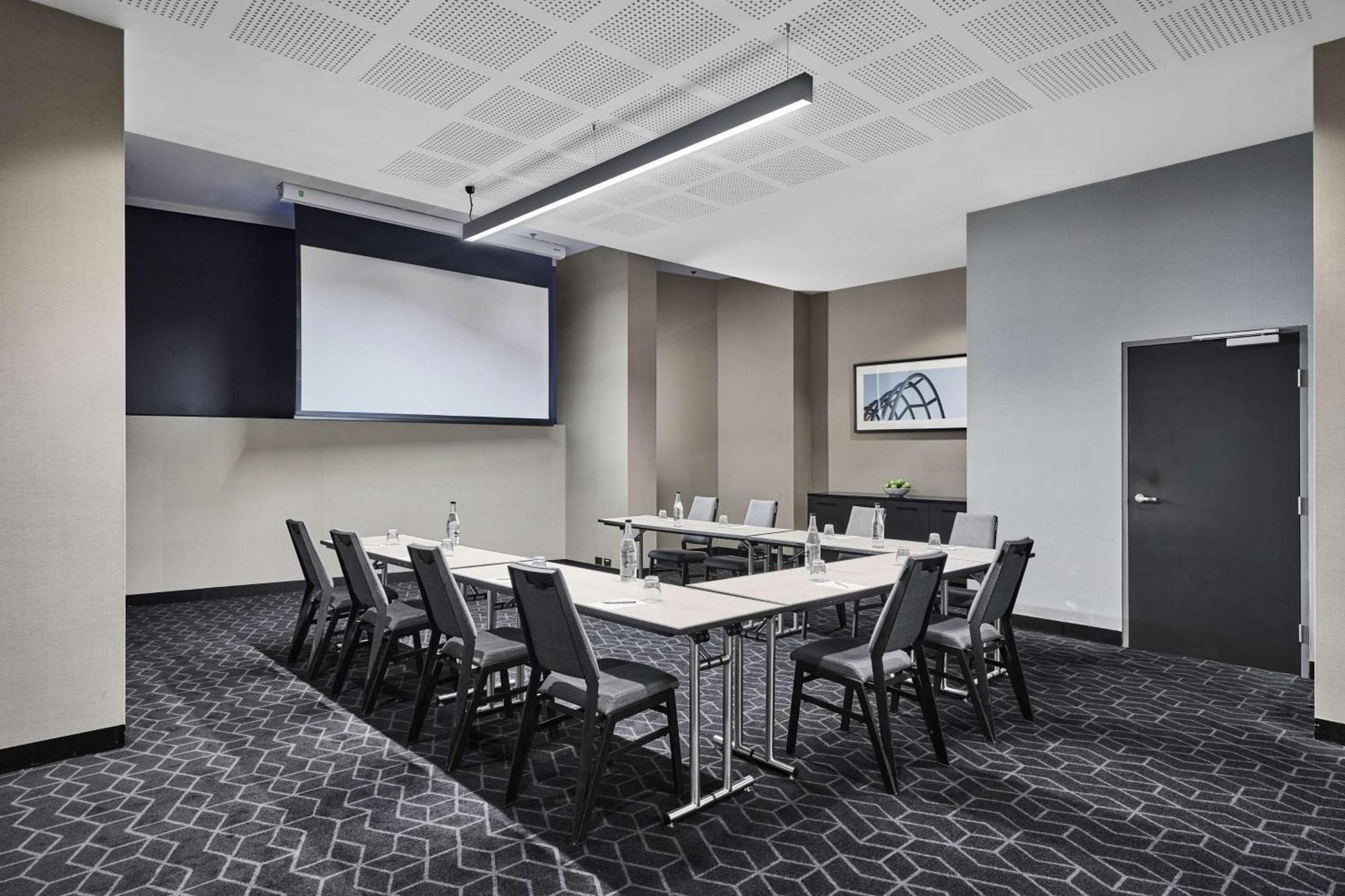Vibe Hotel Melbourne Docklands Exterior foto
