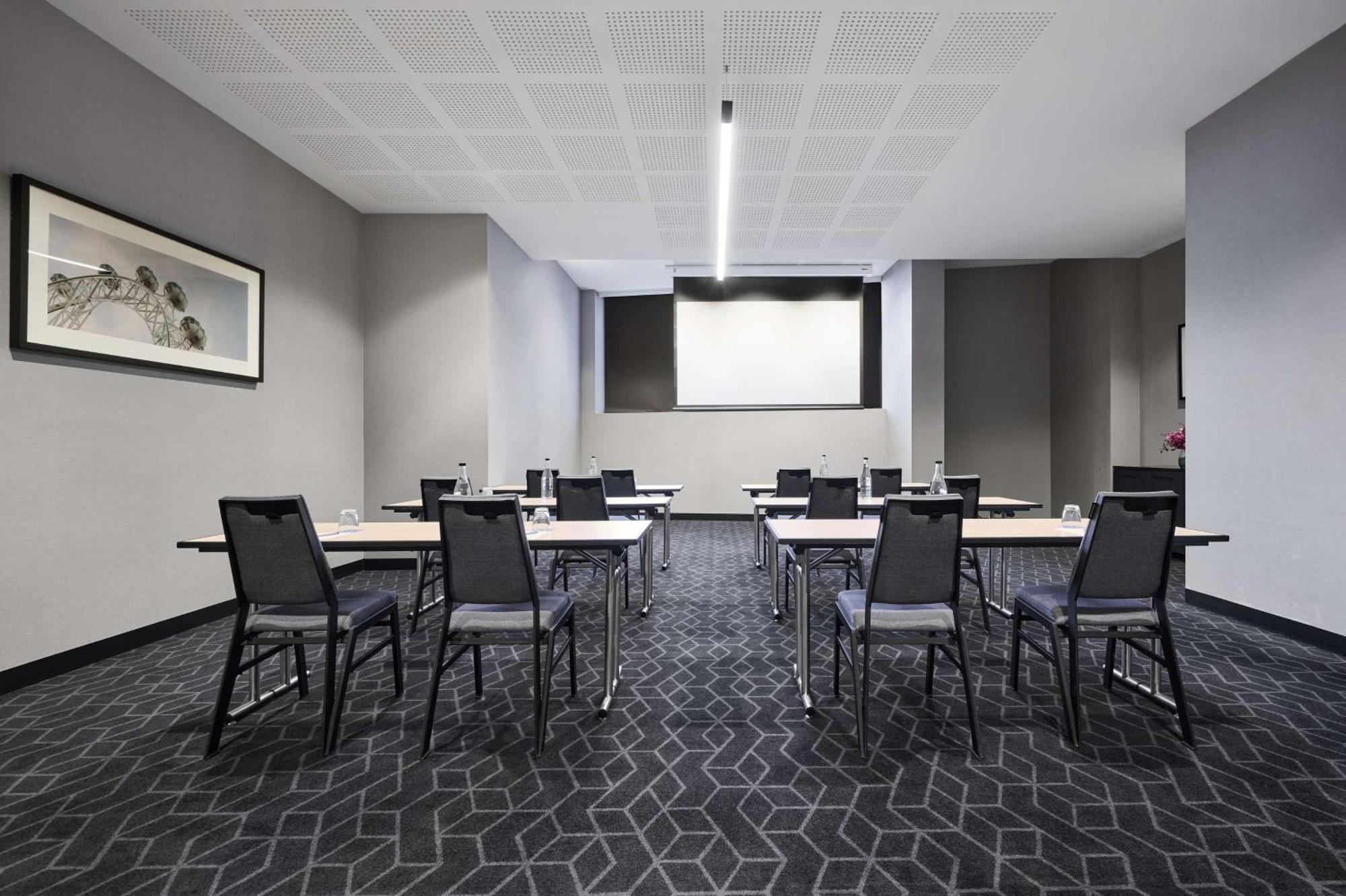 Vibe Hotel Melbourne Docklands Exterior foto