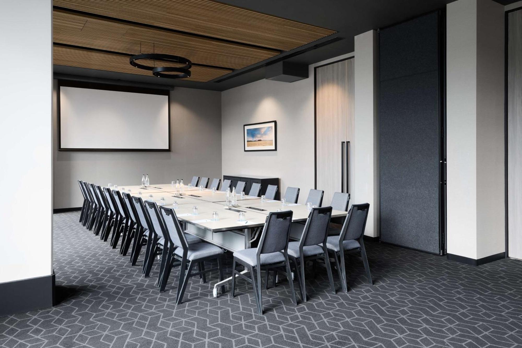 Vibe Hotel Melbourne Docklands Exterior foto