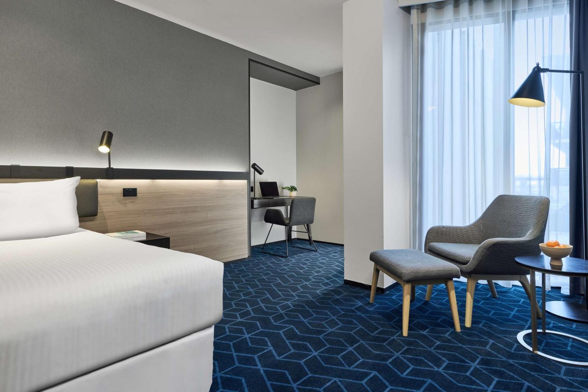 Vibe Hotel Melbourne Docklands Exterior foto